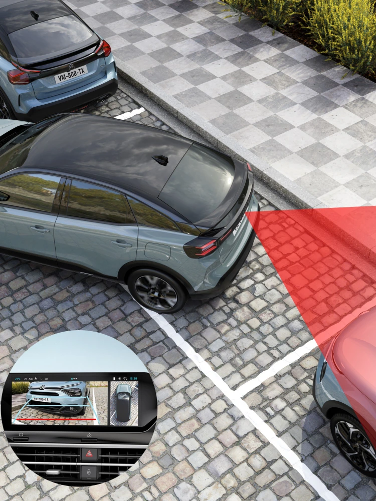 Achteraanzicht van de C4 met 180°‑camera, helder zicht, veiligheid en technologie voor zelfverzekerd en premium achteruitrijden.