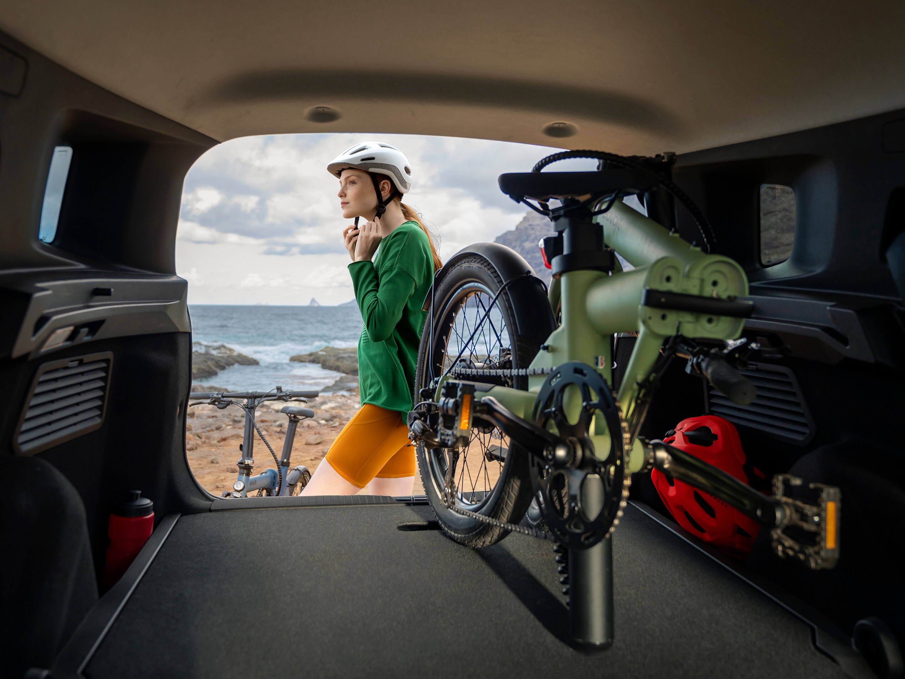 Achteraanzicht van de laadruimte van de Citroën C3 Aircross SUV met fietsvriendelijke laadruimte voor actieve, veelzijdige en betaalbare outdoor‑mobiliteit.
